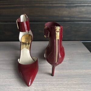 Michael Kors pumps